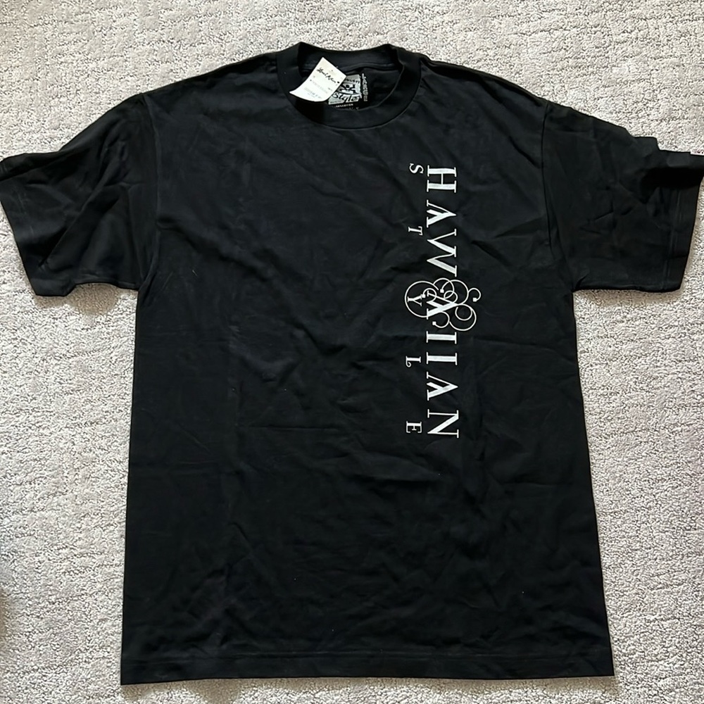 NWT Hawaiian style men’s t shirt